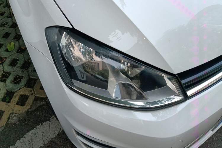 Used Volkswagen Golf 2015 1.4TSI Automatic Comfort Model Right Front Headlight