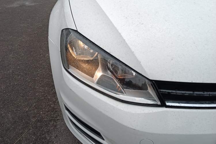Used Volkswagen Golf 2015 1.4TSI Automatic Comfort Model Right Front Headlight