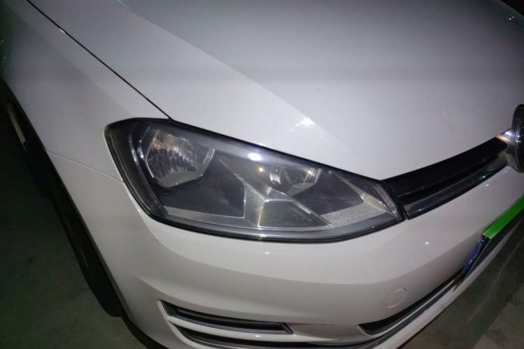 Used Volkswagen Golf 2015 1.4TSI Automatic Comfort Model Right Front Headlight
