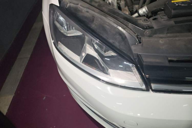 Used Volkswagen Golf 2015 1.4TSI Automatic Comfort Model Right Front Headlight