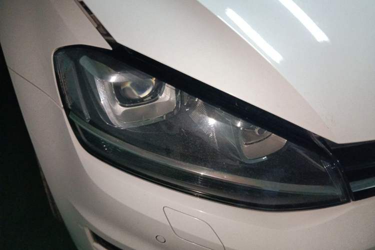 Used Volkswagen Golf 2015 1.4TSI Automatic Flagship Model Right Front Headlight