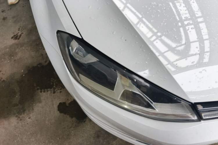 Used Volkswagen Golf 2015 1.4TSI Automatic Luxury Model Right Front Headlight