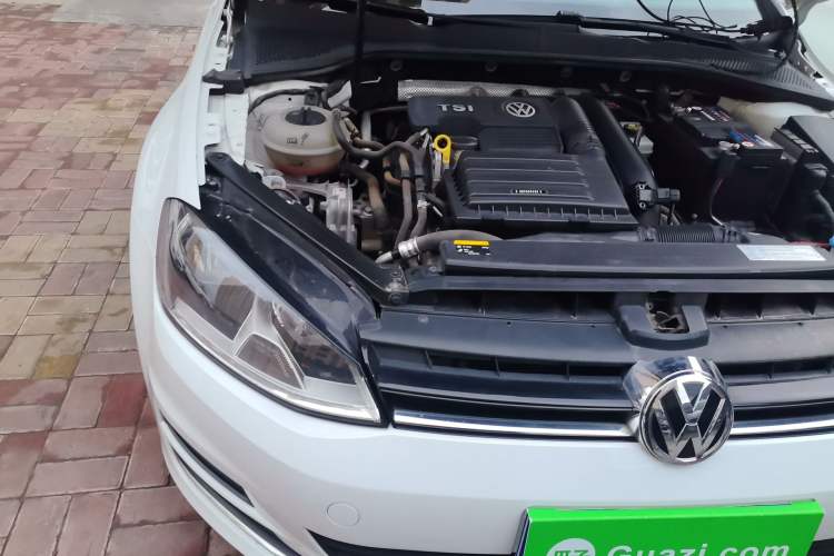 Used Volkswagen Golf 2015 1.4TSI Automatic Comfort Model Right Front Headlight