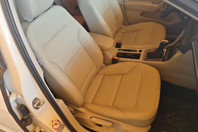 Used Volkswagen Golf 2015 1.4TSI Automatic Comfort Model Right Front Seat