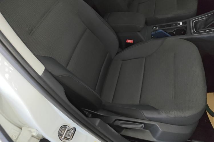 Used Volkswagen Golf 2015 1.4TSI Automatic Comfort Model Right Front Seat