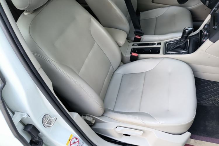 Used Volkswagen Golf 2015 1.4TSI Automatic Comfort Model Right Front Seat