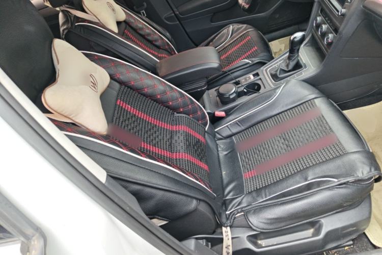 Used Volkswagen Golf 2015 1.6L Automatic Fashion Model Right Front Seat