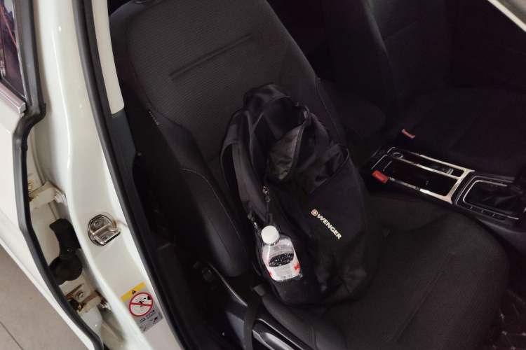 Used Volkswagen Golf 2015 1.4TSI Automatic Comfort Model Right Front Seat