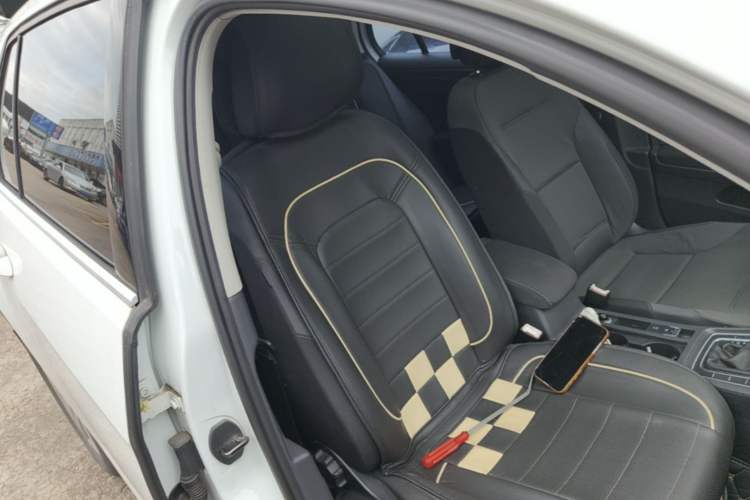 Used Volkswagen Golf 2015 1.4TSI Automatic Comfort Model Right Front Seat