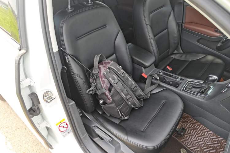 Used Volkswagen Golf 2015 1.6L Automatic Comfort Model Right Front Seat