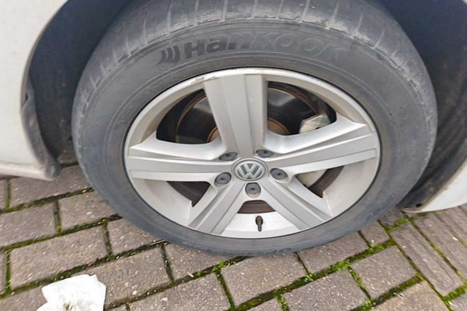 Used Volkswagen Golf 2015 1.4TSI Automatic Comfort Model Right Front Wheel Hub