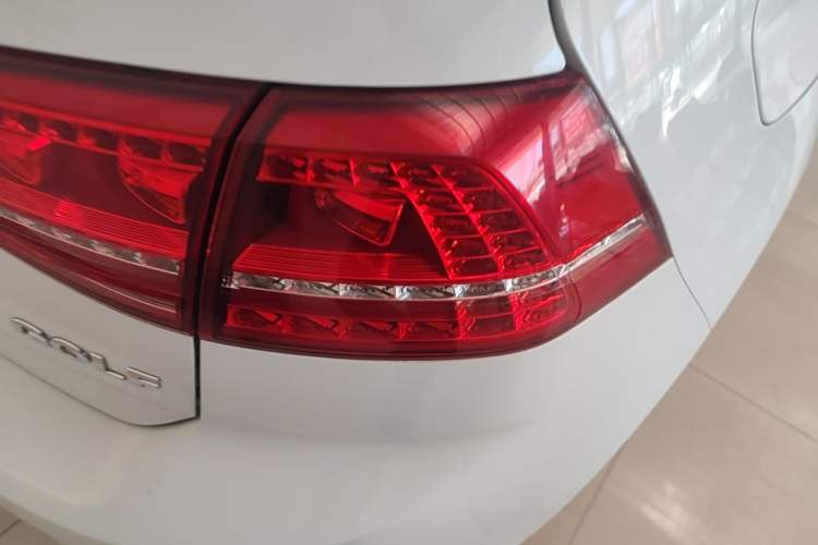 Used Volkswagen Golf 2015 1.6L Automatic Comfort Model Right Rear Taillight