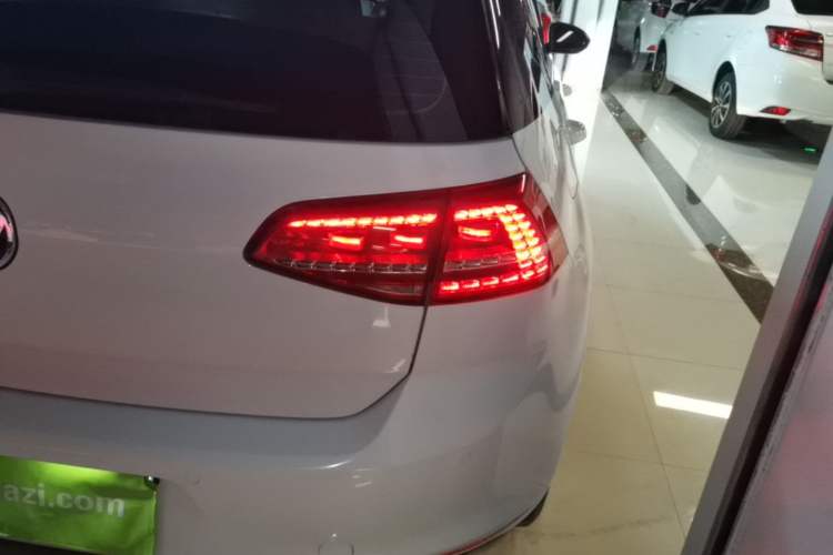 Used Volkswagen Golf 2015 1.6L Manual Fashion Edition Right Rear Taillight