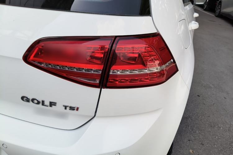 Used Volkswagen Golf 2015 1.4TSI Automatic Comfort Model Right Rear Taillight