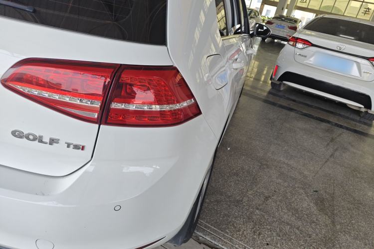 Used Volkswagen Golf 2015 1.4TSI Automatic Luxury Model Right Rear Taillight