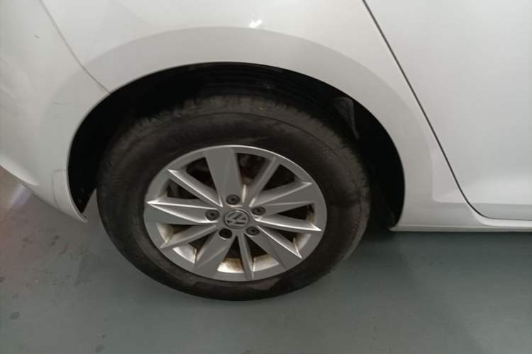 Used Volkswagen Golf 2015 1.6L Manual Fashion Edition Right Rear Wheel Hub
