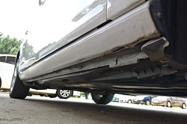 Used Volkswagen Golf 2015 1.6L Automatic Comfort Model Right Side Sill