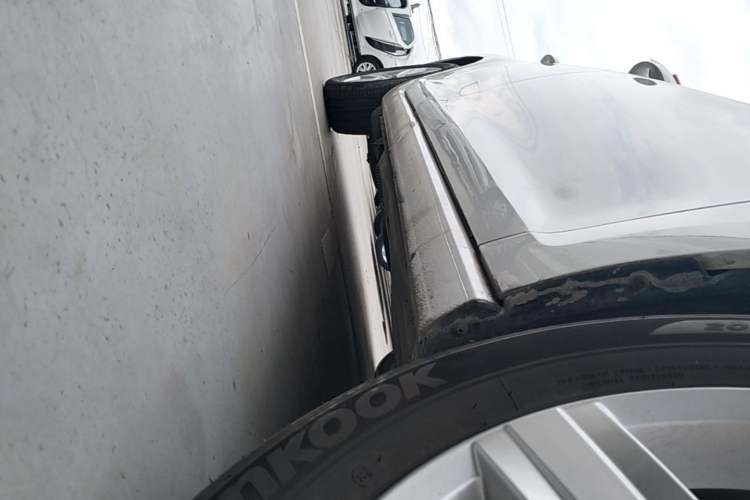 Used Volkswagen Golf 2015 1.6L Automatic Comfort Model Right Side Sill