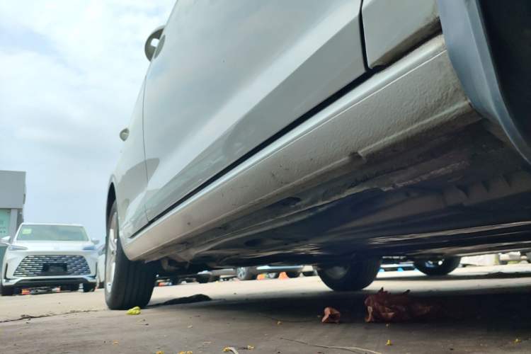 Used Volkswagen Golf 2015 1.4TSI Automatic Comfort Model Right Side Sill