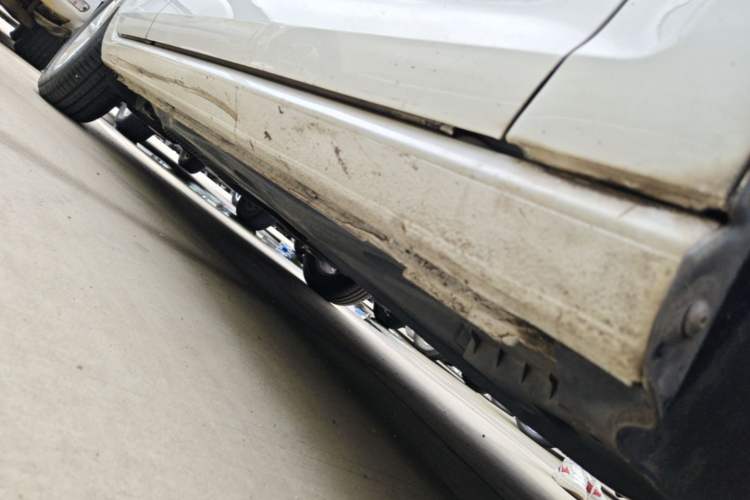 Used Volkswagen Golf 2015 1.6L Automatic Fashion Model Right Side Sill