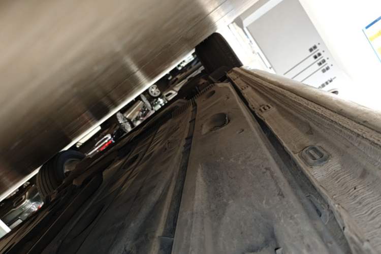 Used Volkswagen Golf 2015 1.4TSI Automatic Comfort Model Right Side Sill