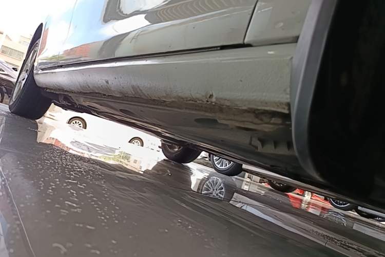 Used Volkswagen Golf 2015 1.4TSI Automatic Comfort Model Right Side Sill
