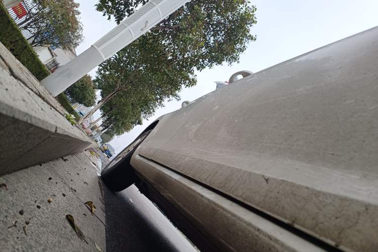 Used Volkswagen Golf 2015 1.4TSI Automatic Comfort Model Right Side Sill