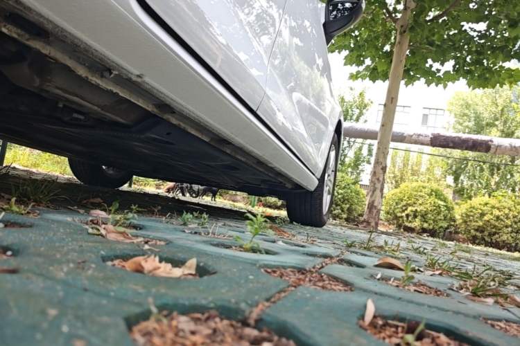 Used Volkswagen Golf 2015 1.4TSI Automatic Comfort Model Right Side Sill