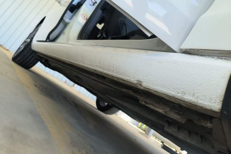 Used Volkswagen Golf 2015 1.6L Automatic Comfort Model Right Side Sill
