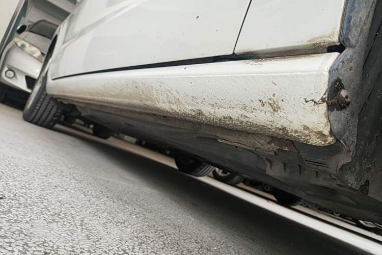 Used Volkswagen Golf 2015 1.4TSI Sportsvan Right Side Sill