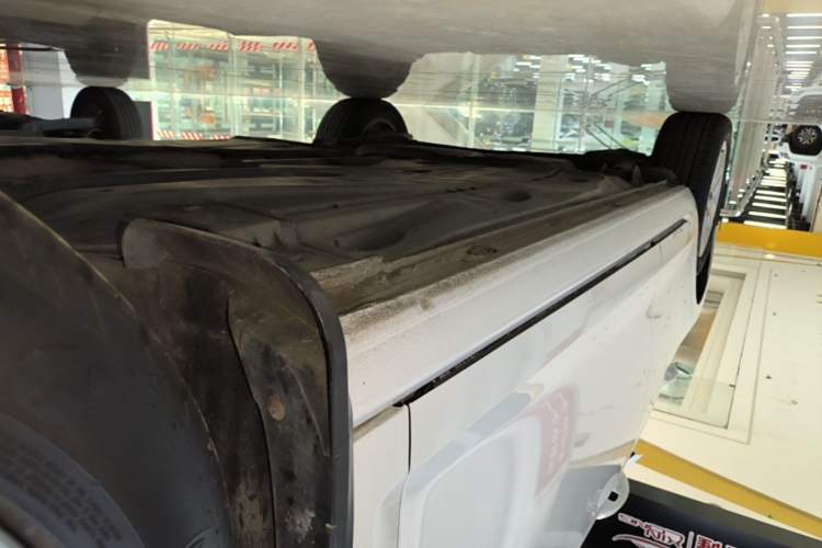 Used Volkswagen Golf 2015 1.6L Automatic Comfort Model Right Side Sill