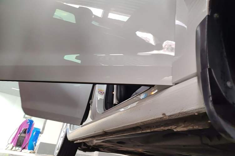 Used Volkswagen Golf 2015 1.6L Automatic Comfort Model Right Side Sill