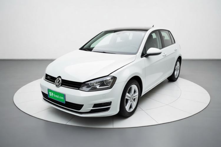 Używany Volkswagen Golf 2015 1.6L Automatic Comfort Model Guazi used car, China used car export, Used car for sale, Used  cars, Cheapest cars for sale