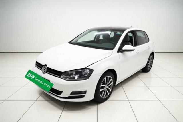 Ojetý Volkswagen Golf 2015 1.4TSI Automatic Comfort Model