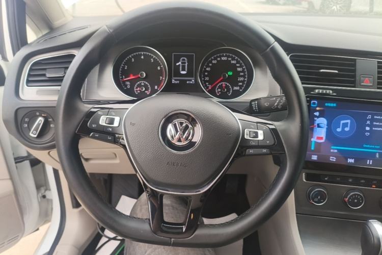Used Volkswagen Golf 2015 1.4TSI Automatic Luxury Model Steering Wheel