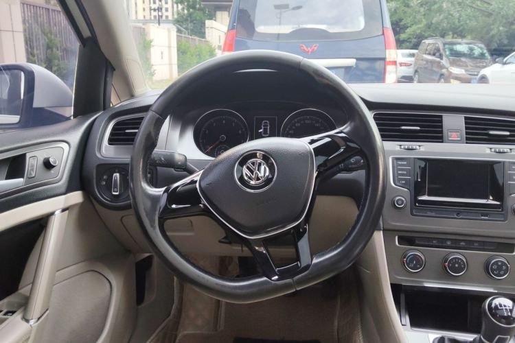 Used Volkswagen Golf 2015 1.4TSI Manual Comfort Model Steering Wheel