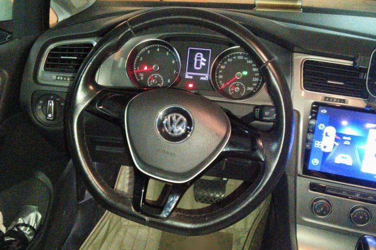 Used Volkswagen Golf 2015 1.6L Automatic Comfort Model Steering Wheel