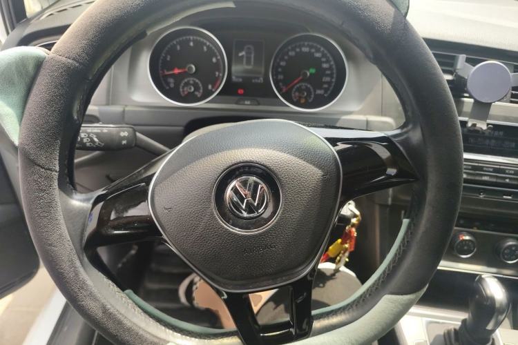 Used Volkswagen Golf 2015 1.4TSI Automatic Comfort Model Steering Wheel