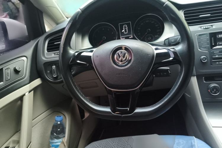 Used Volkswagen Golf 2015 1.4TSI Automatic Comfort Model Steering Wheel