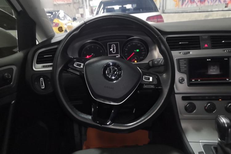 Used Volkswagen Golf 2015 1.4TSI Comfort Travel Edition Steering Wheel