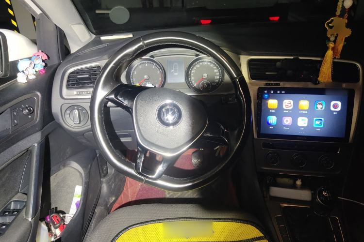 Used Volkswagen Golf 2015 1.4TSI Manual Comfort Model Steering Wheel