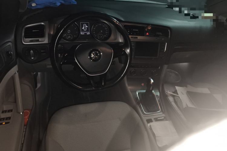 Used Volkswagen Golf 2015 1.4TSI Automatic Comfort Model Steering Wheel