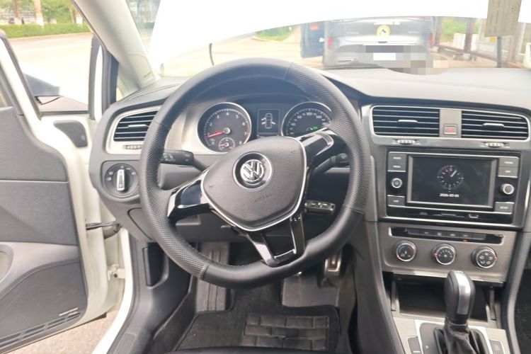 Used Volkswagen Golf 2015 1.4TSI Automatic Comfort Model Steering Wheel