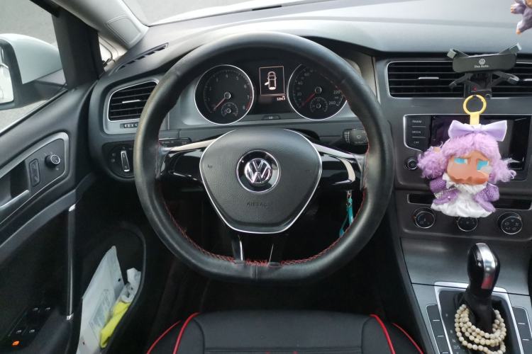 Used Volkswagen Golf 2015 1.4TSI Automatic Comfort Model Steering Wheel