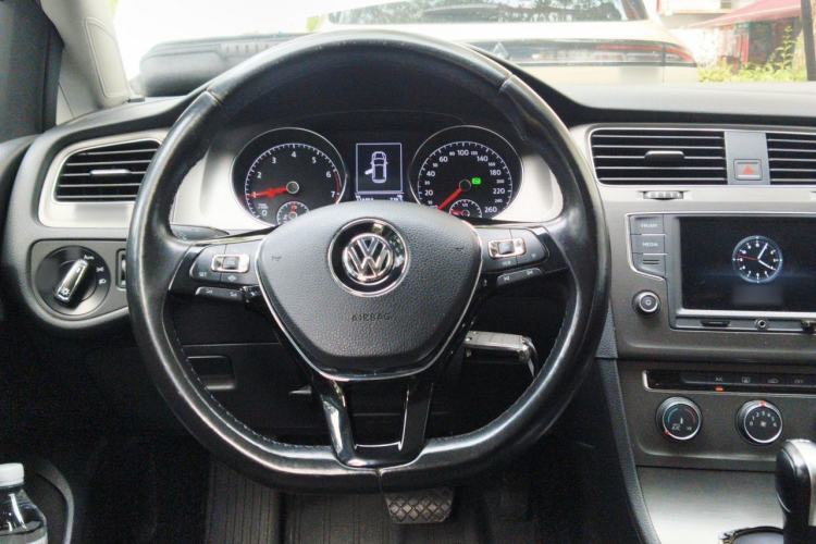 Used Volkswagen Golf 2015 1.4TSI Automatic Comfort Model Steering Wheel