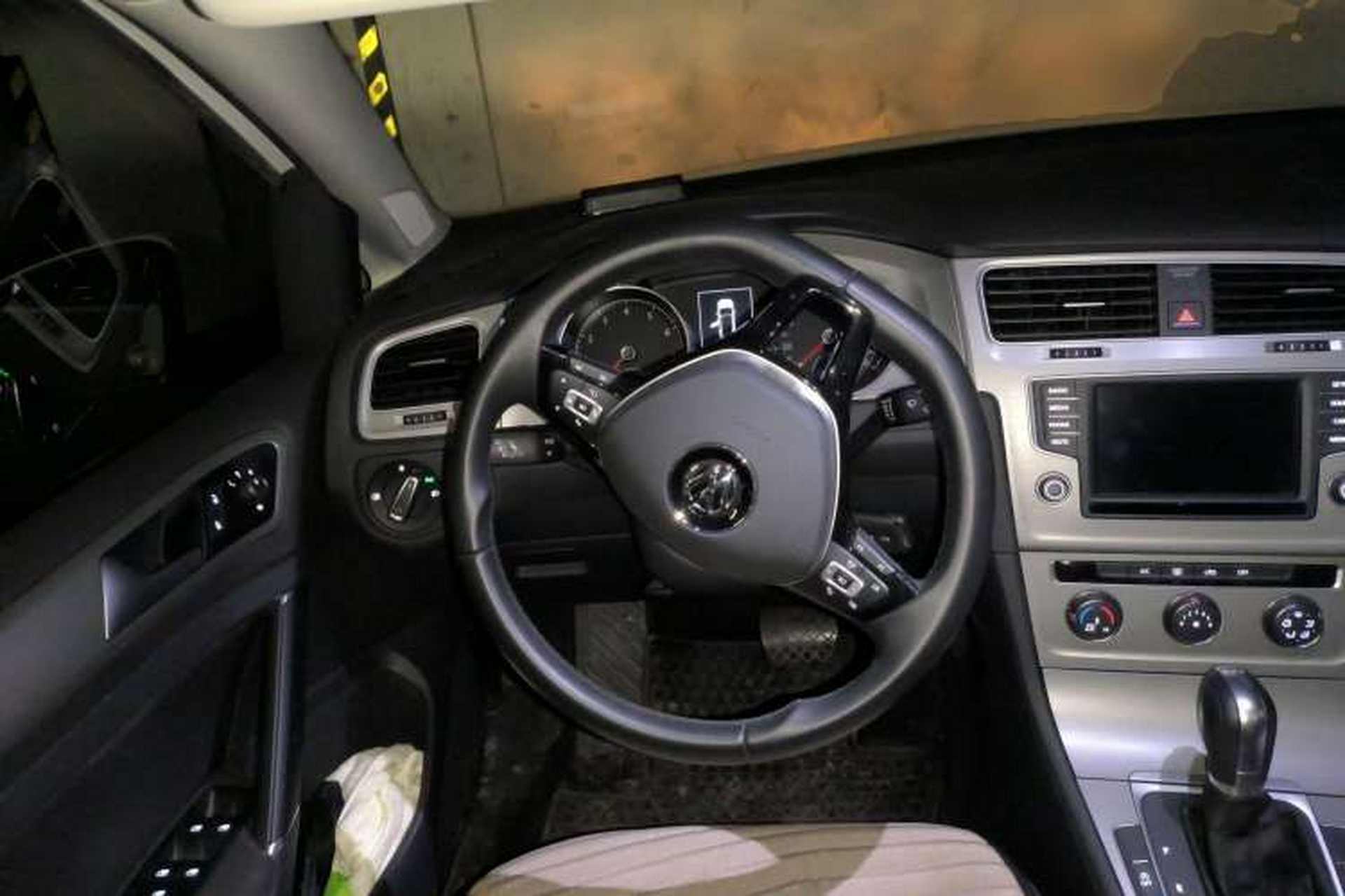 Used Volkswagen Golf 2015 1.4TSI Comfort Travel Edition Steering Wheel