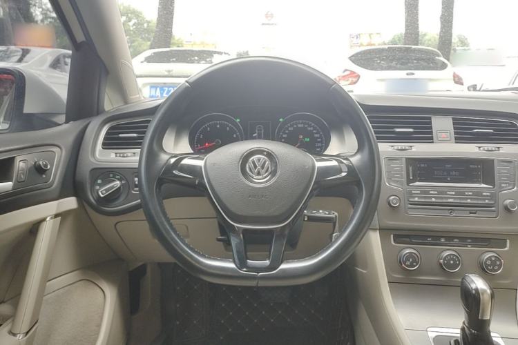 Used Volkswagen Golf 2015 1.4TSI Automatic Comfort Model Steering Wheel