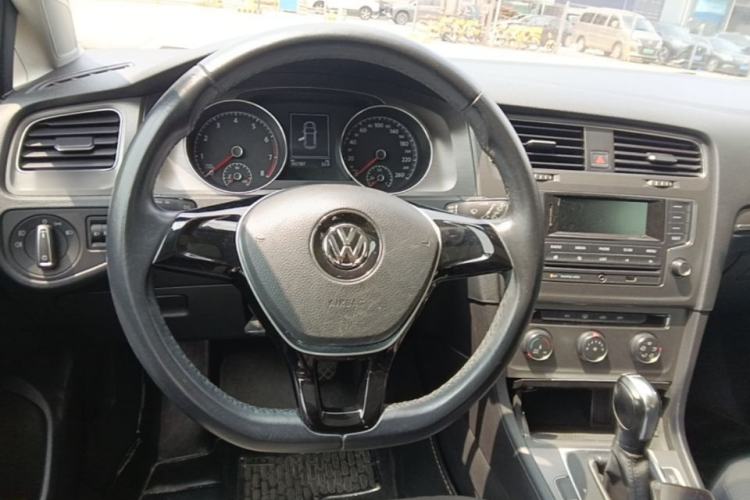Used Volkswagen Golf 2015 1.4TSI Automatic Comfort Model Steering Wheel