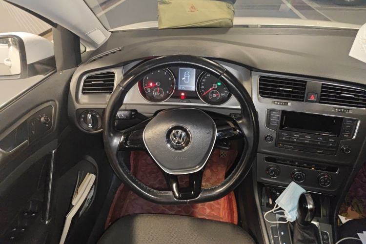 Used Volkswagen Golf 2015 1.4TSI Automatic Comfort Model Steering Wheel