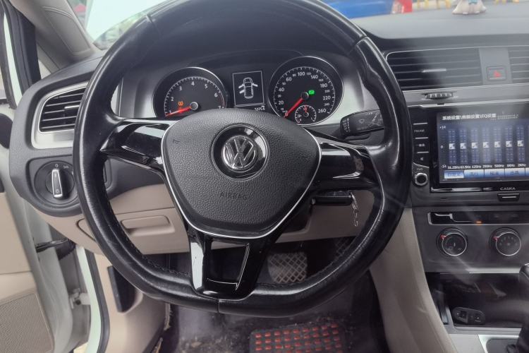 Used Volkswagen Golf 2015 1.6L Automatic Comfort Model Steering Wheel